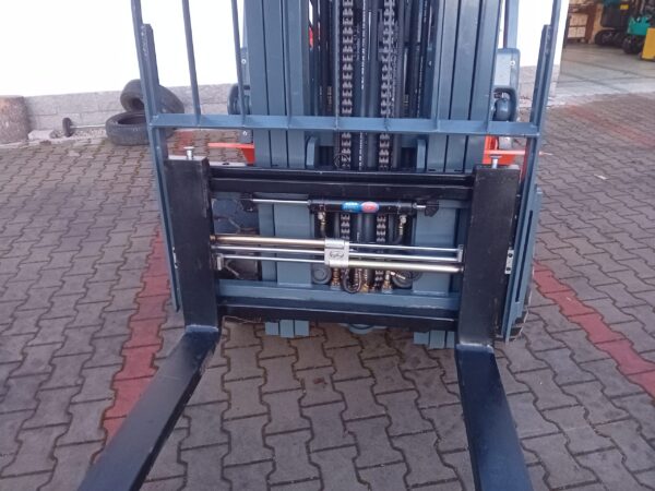 Vysokozdvižný vozík 3.5T, 4,5m zdvih, DIESEL - Image 4