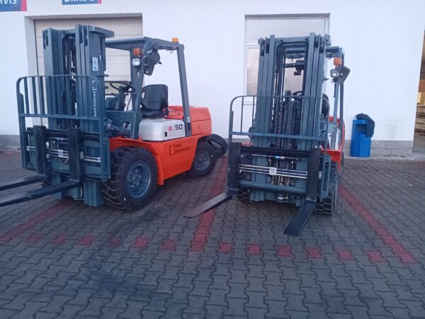 Vysokozdvižný vozík 3.5T, 4,5m zdvih, DIESEL - Image 10