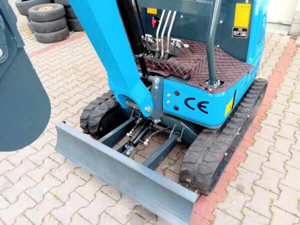 Minibagr 1450kg s motorem Laidong 19kW - Image 4